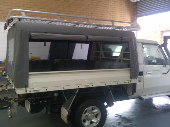 TOYOTA LANDCRUISER CAMPING CANVAS CANOPY 1
