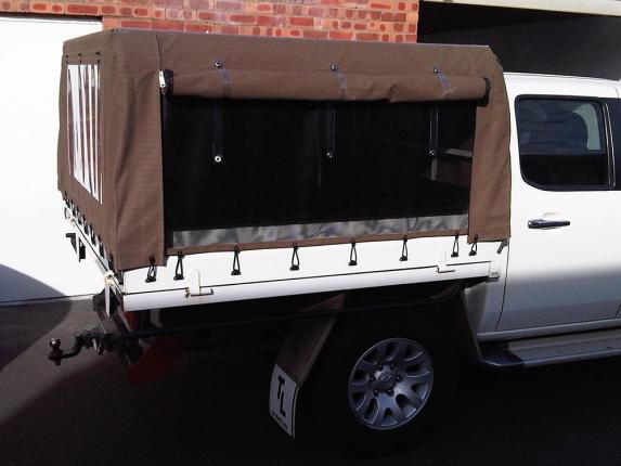 FLY SCREEN CANVAS CANOPY 2 FLY SCREEN CANVAS CANOPY 2